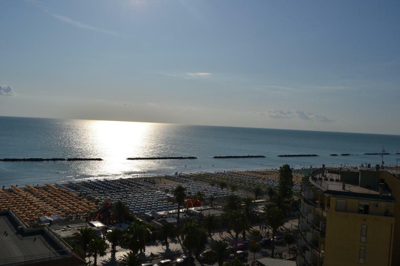 Fronte Mare Panoramico San Benedetto Appartement San Benedetto del Tronto Buitenkant foto